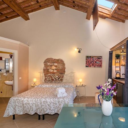 B&B Il Giardino Dei Poeti And Apartaments Lucca Buitenkant foto