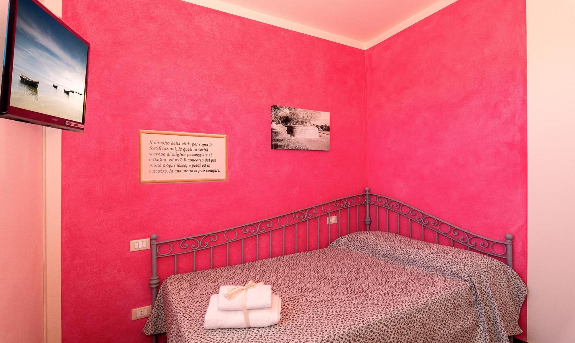 B&B Il Giardino Dei Poeti And Apartaments Lucca Buitenkant foto