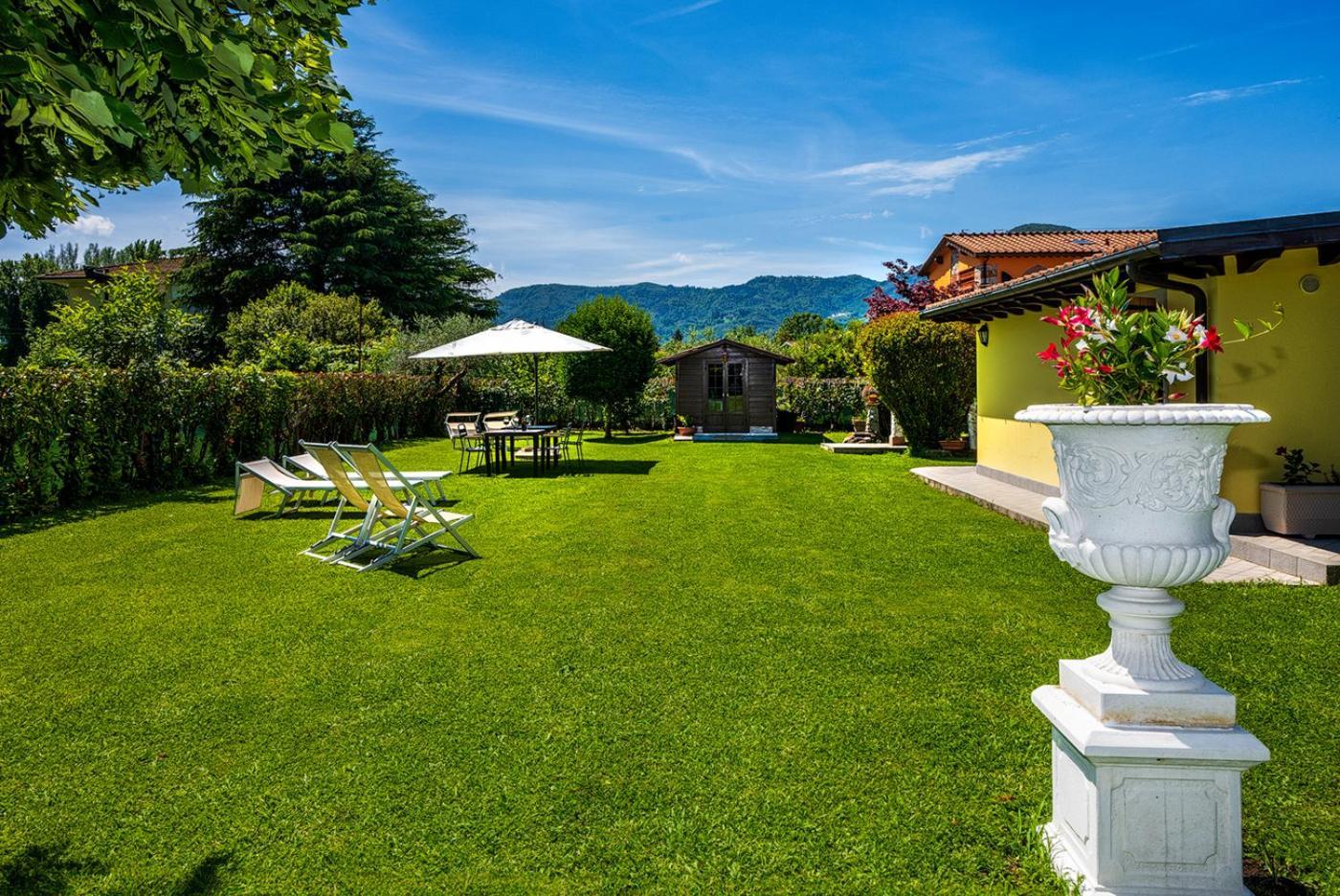 B&B Il Giardino Dei Poeti And Apartaments Lucca Buitenkant foto