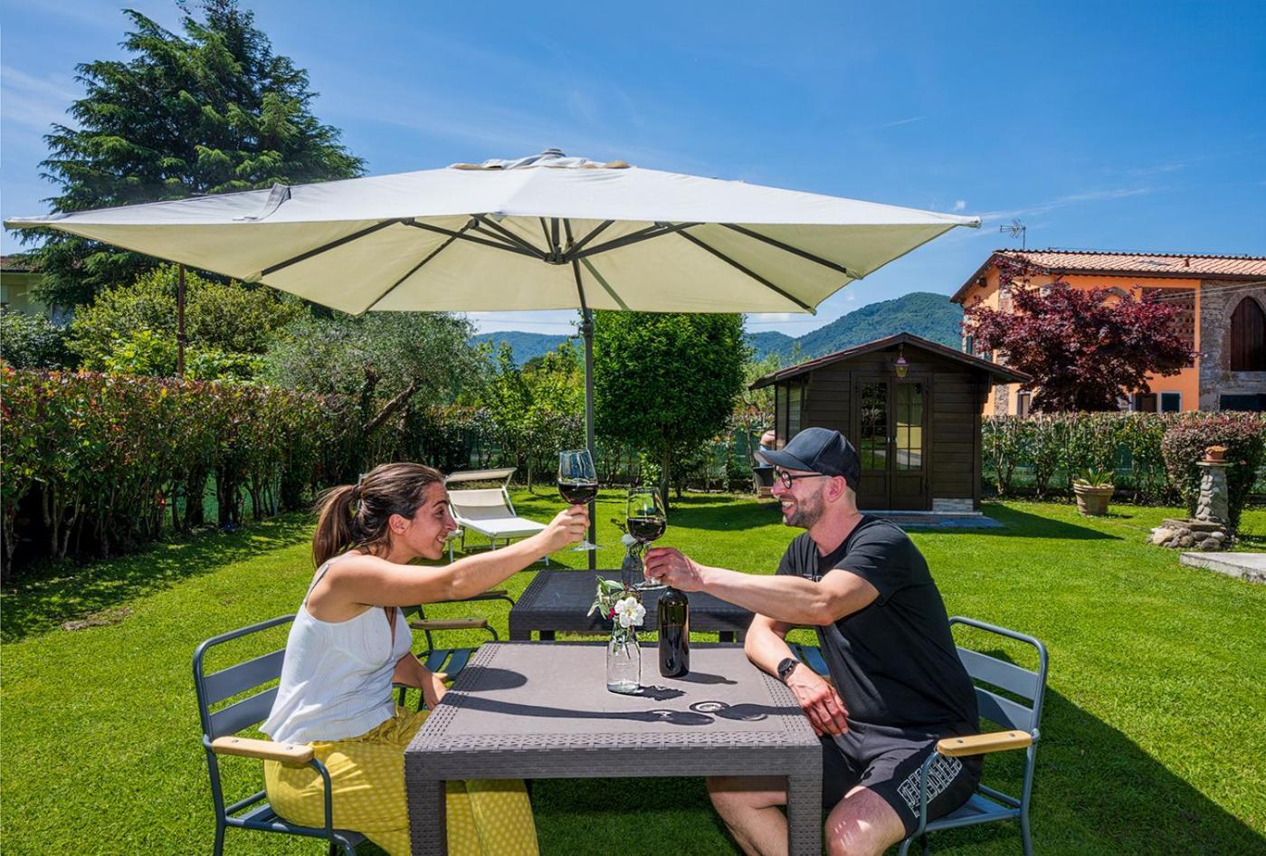 B&B Il Giardino Dei Poeti And Apartaments Lucca Buitenkant foto